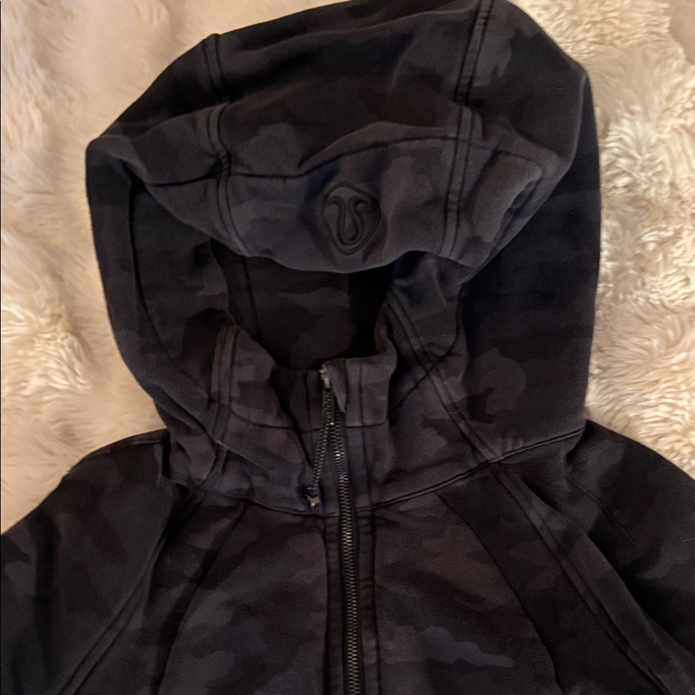 lululemon athletica Black Camo Hoodie - Picture 2 of 5